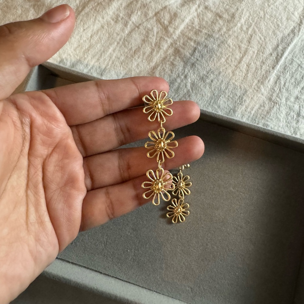 Daisy Flower Diamond brushed gold drop earrings 3 daisies